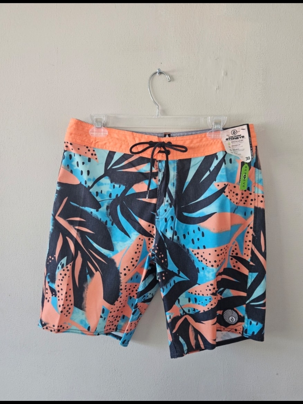 (NWT)Volcom Men's Waterside Floral Stoney Boardshorts